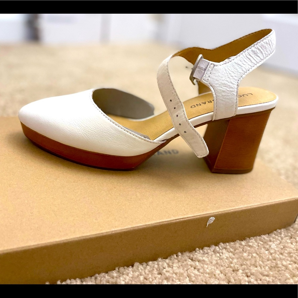 NEW Lucky Brand Rheyme Platform White Pumps Heels 9M